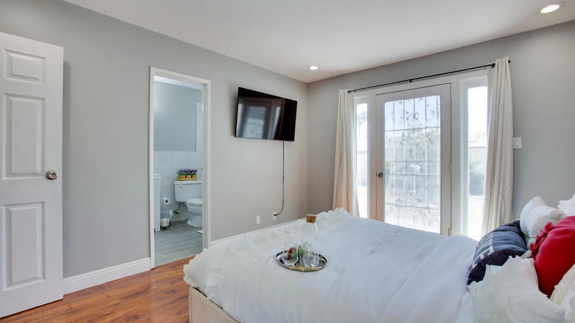 Las Vegas Retreat With Yard Less Than 5 Mi To Strip! 0*, Las Vegas